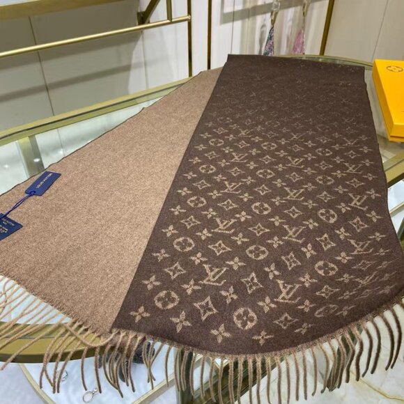 Louis Vuitton Brown Monogram Scarf - Picture 5 of 5